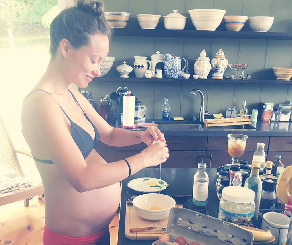 Olivia Wilde Shows Bare Baby Bump In A Bikini While Cooking E Online Ca